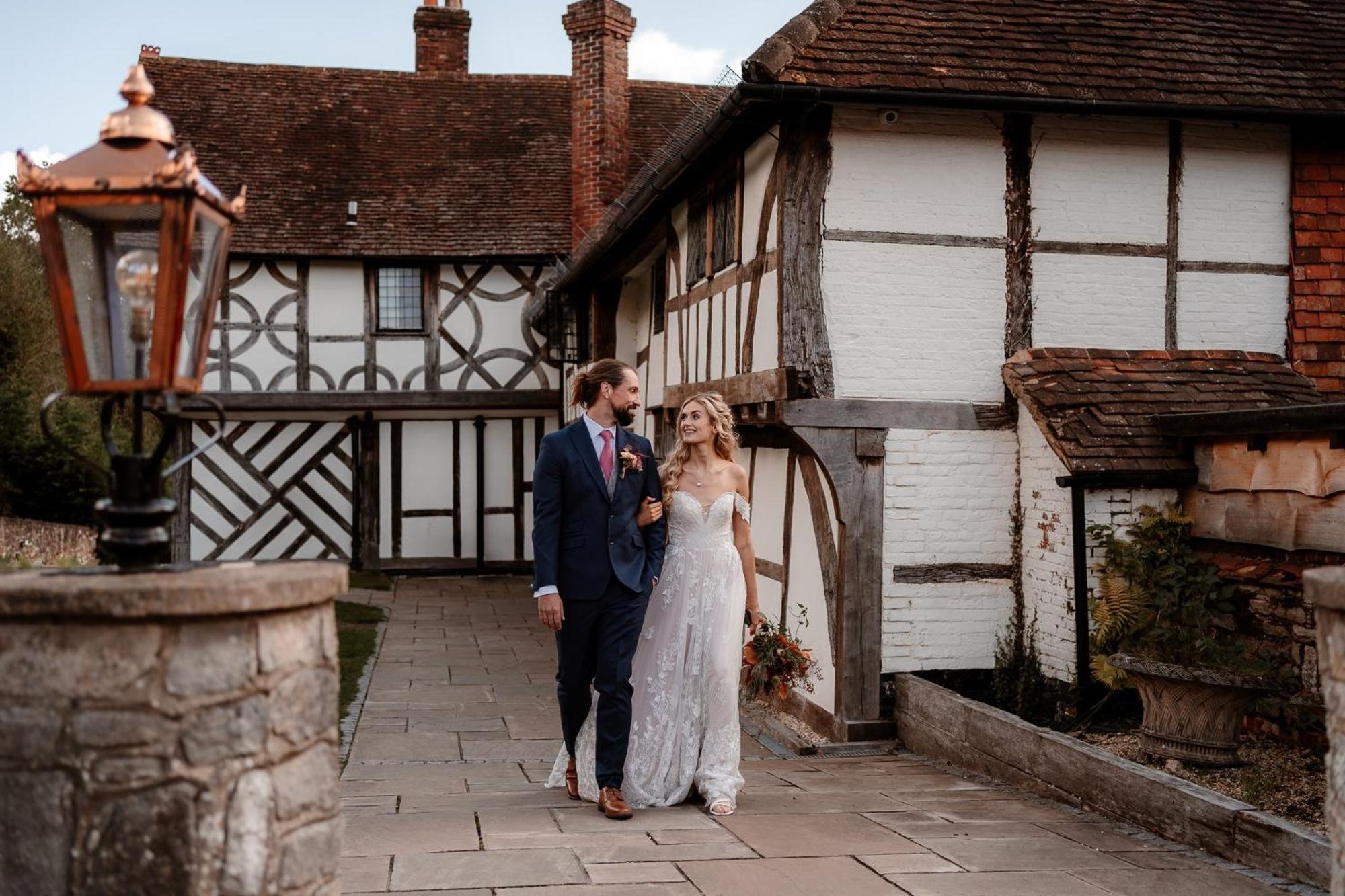 Voco Lythe Hill Hotel & Spa By Ihg Haslemere Bagian luar foto