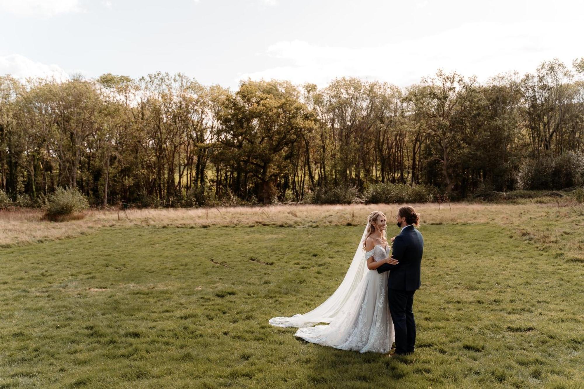 Voco Lythe Hill Hotel & Spa By Ihg Haslemere Bagian luar foto