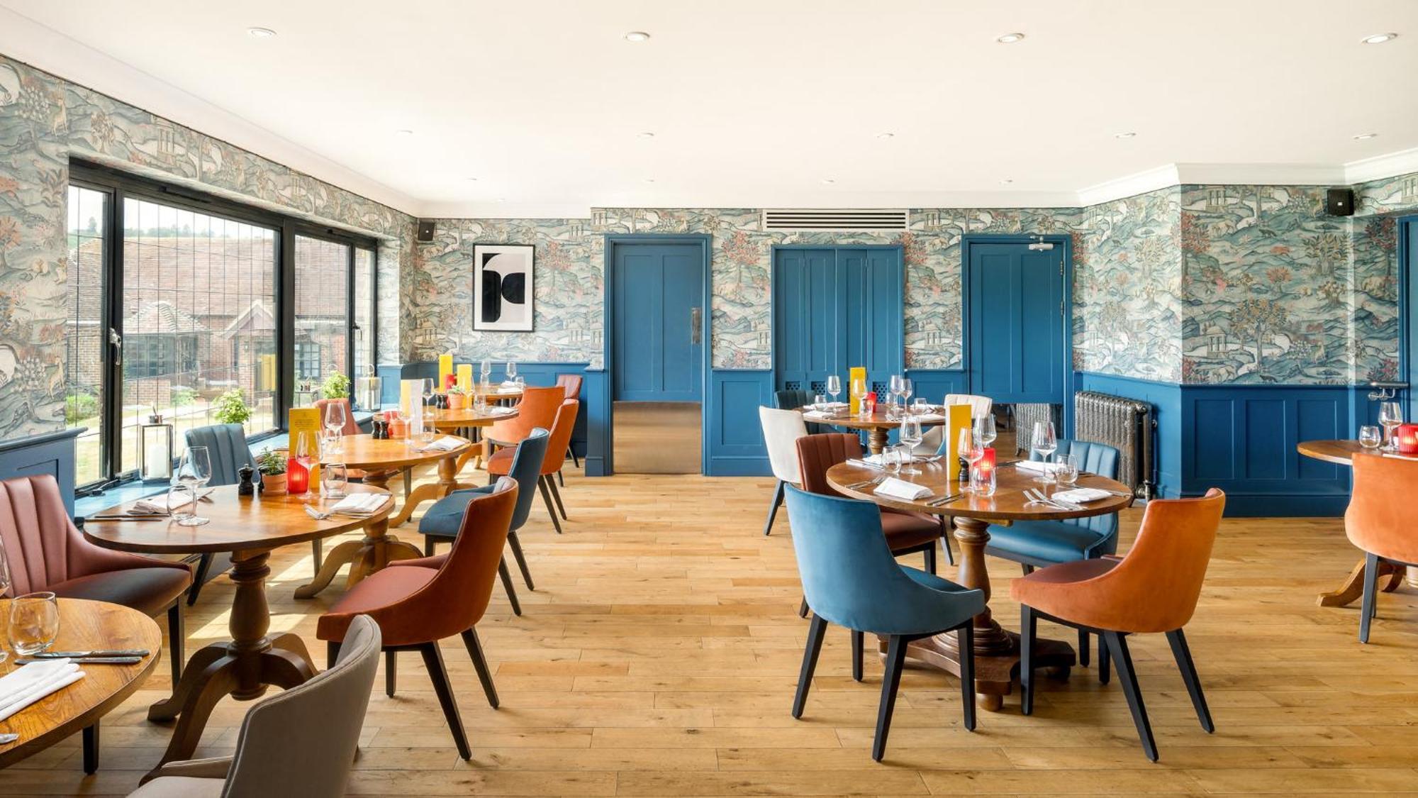 Voco Lythe Hill Hotel & Spa By Ihg Haslemere Bagian luar foto