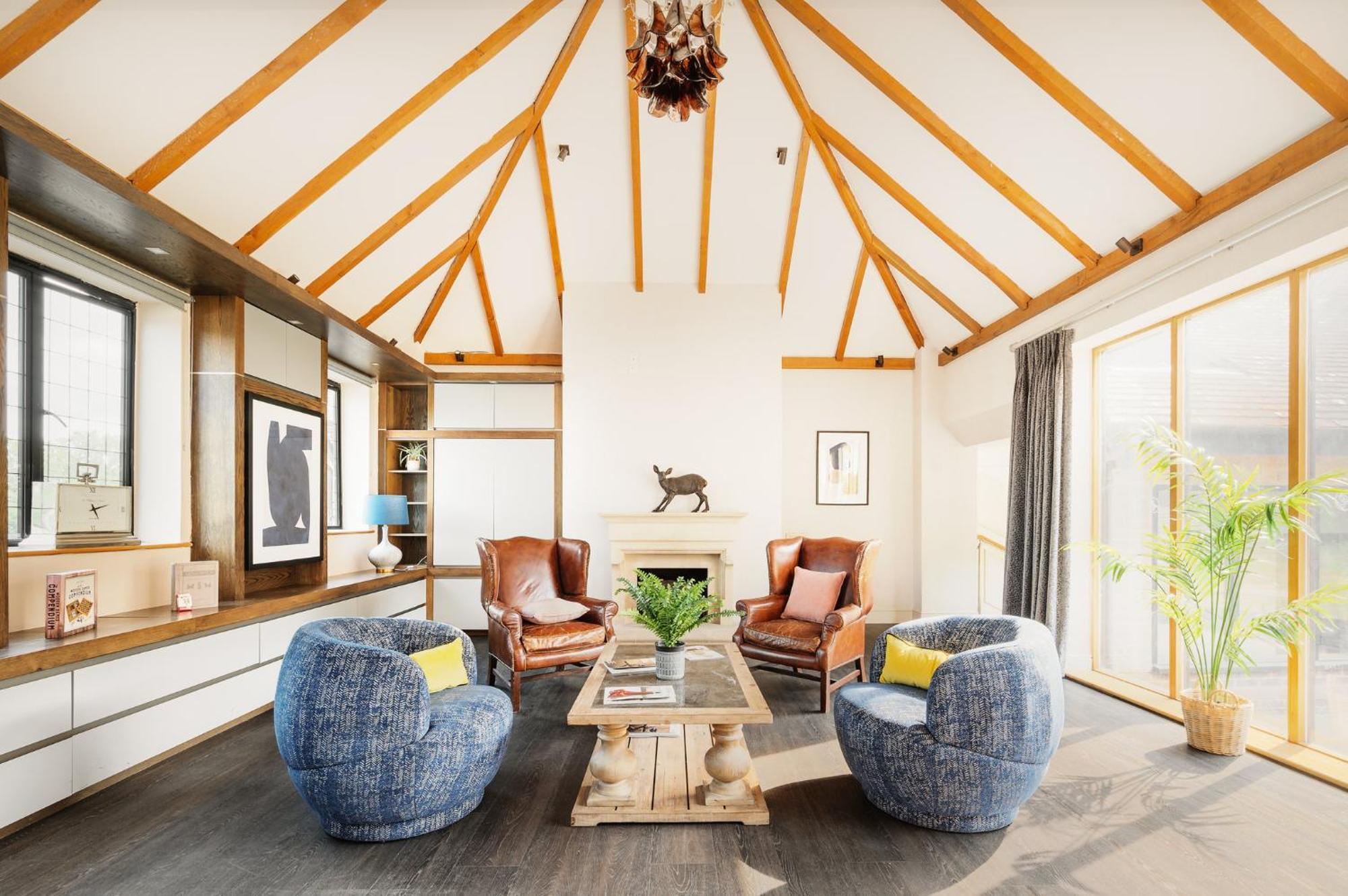 Voco Lythe Hill Hotel & Spa By Ihg Haslemere Bagian luar foto