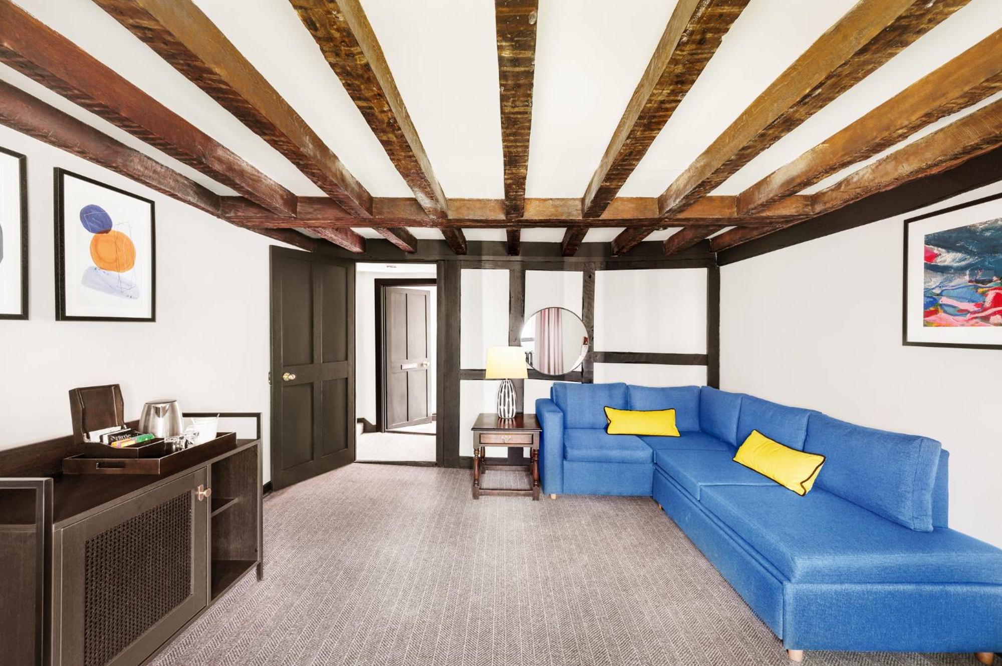 Voco Lythe Hill Hotel & Spa By Ihg Haslemere Bagian luar foto