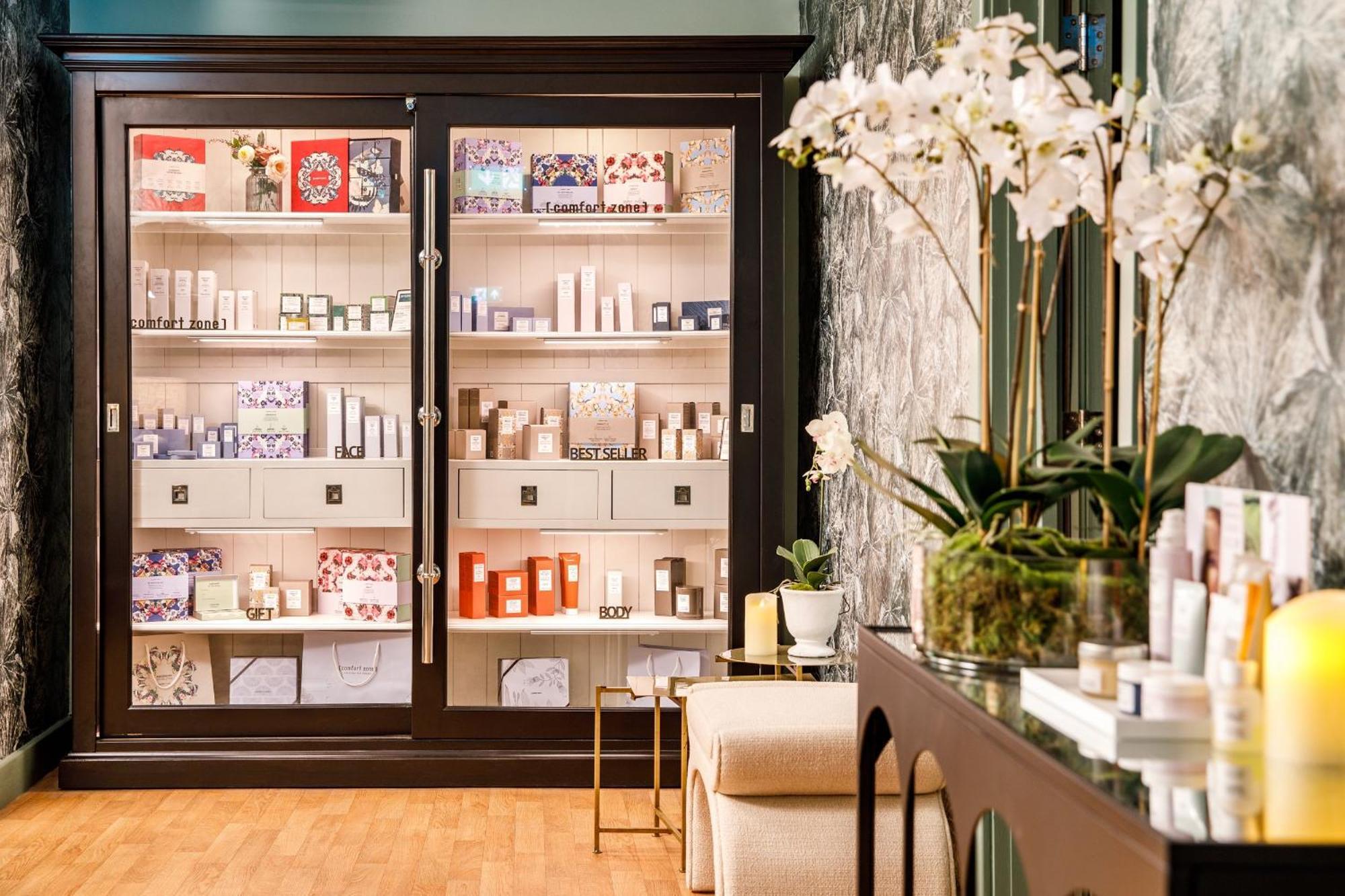 Voco Lythe Hill Hotel & Spa By Ihg Haslemere Bagian luar foto