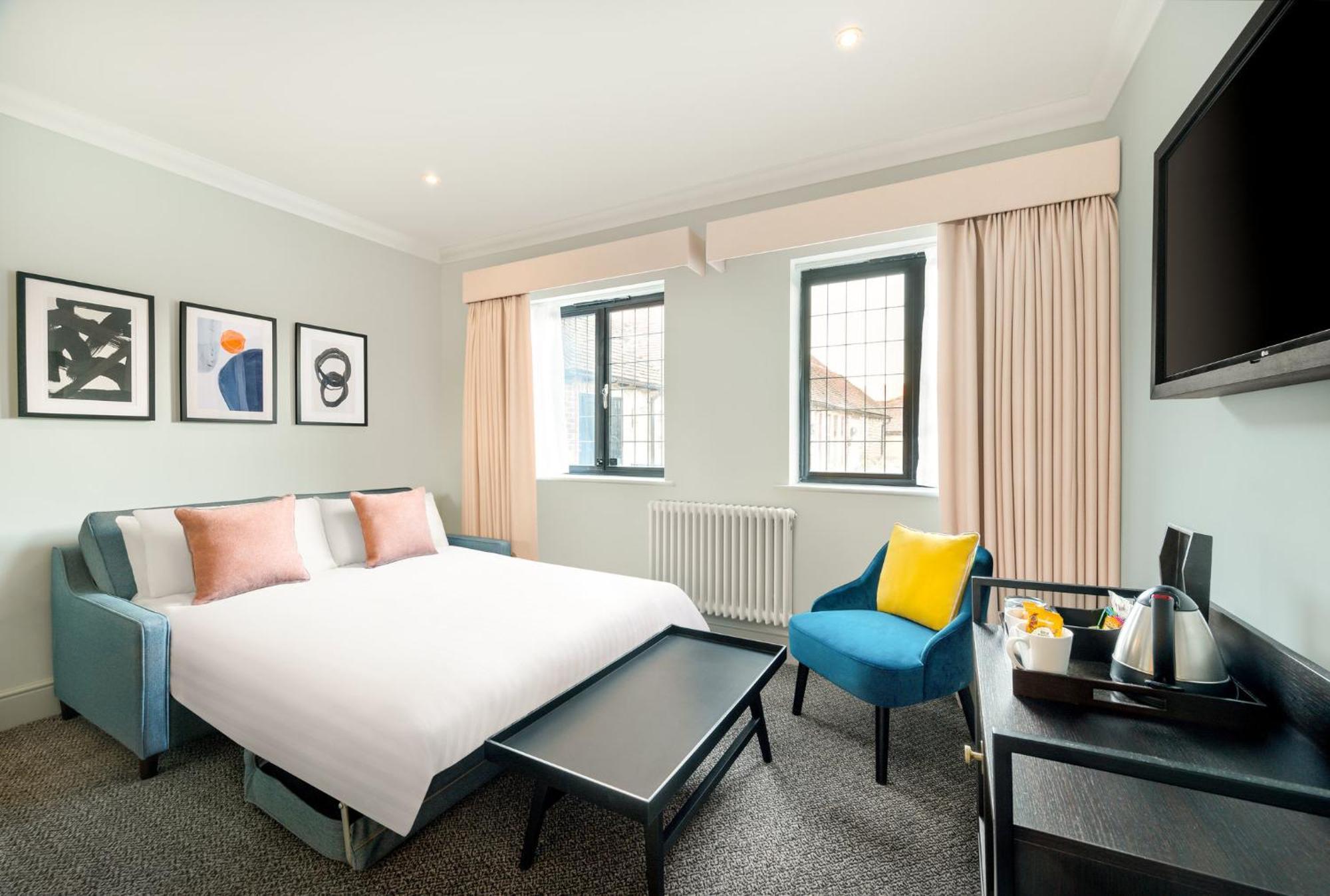 Voco Lythe Hill Hotel & Spa By Ihg Haslemere Bagian luar foto